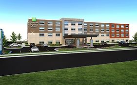 Holiday Inn Express & Suites Brunswick, An Ihg Hotel